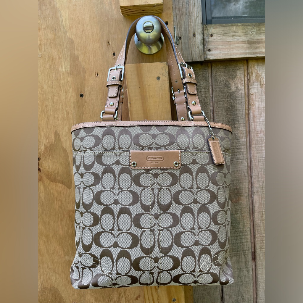 Coach Signature Collection Purse